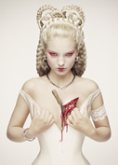 La palabra Dispositivos de reflexión Exposición retrospectiva de Erwin Olaf
