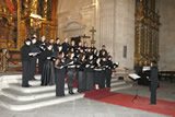 Coros de Semana Santa  Coro de Voces Blancas «Juan del Enzina» y Coro «Contrapunto»