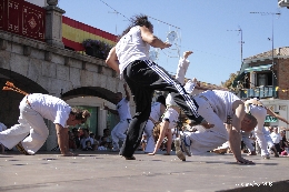 La capoeira se suma a las actividades para jóvenes