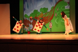 Musical Infantil " Alicia en el País de las Maravillas"