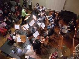 “La Música cerca de ti”. concierto de la banda EMMD
