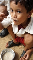 Exposición “Destino Madanpur: miles de kilómetros por una escuela en Nepal”