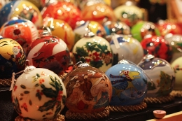 Mercadillo de Navidad y Atracciones Infantiles