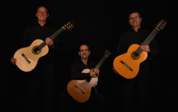 Ciclo Jóvenes Intérpretes. Agrupación de guitarras "8 Sonoro"