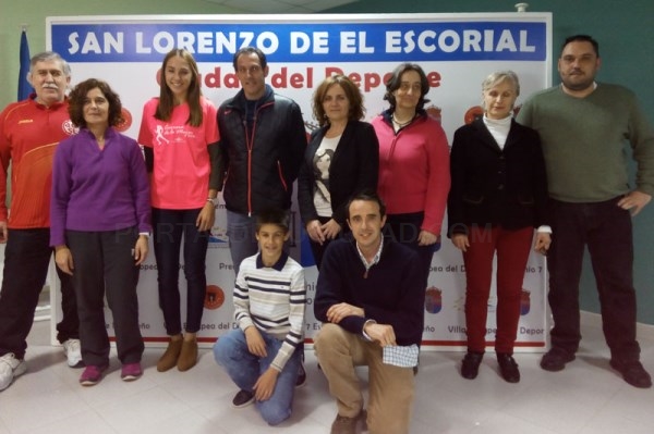 Lucía Rodríguez fue la madrina en la presentación de la I Carrera de la Mujer en San Lorenzo de El Escorial