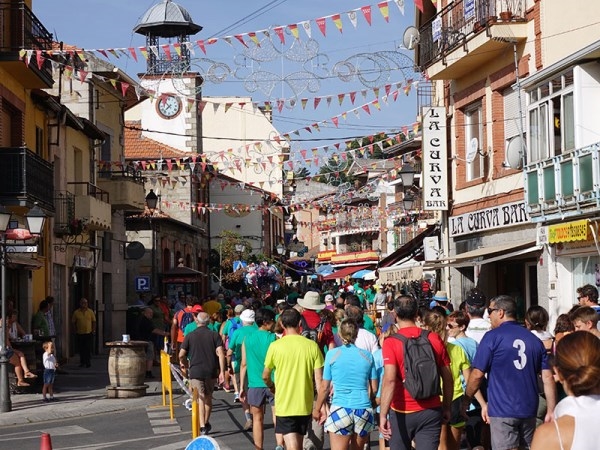 Fiesta popular en Cercedilla con caminata, caldereta y concursos de corta de troncos, cucaña y soga-tira