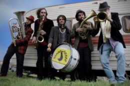 Conciertos callejeros. Balkan Brass