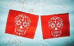 TALLER SOBRE LA TÉCNICA DEL PAPEL PICADO