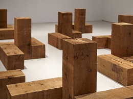 Visita:A propósito de… Carl Andre: Escultura como lugar