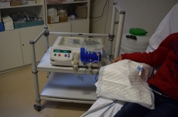El Hospital Infanta Sofía aplica la telemedicina para controlar la diálisis de los pacientes en su domicilio