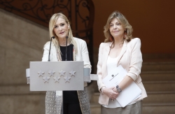 Cifuentes ofrece Madrid como nuevo centro financiero europeo