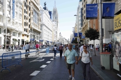 Masiva participación ciudadana en Pasea Centro por un aire más limpio