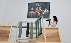 El Museo Reina Sofía presenta en el Palacio de Velázquez una exposición antológica de Txomin Badiola.