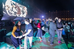Baile de máscaras en la Plaza Mayor