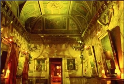 El genio del surrealismo neerlandés, Maurits Cornelis Escher, en el Palacio de Gaviria