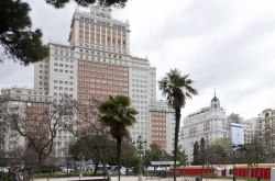El Edificio España protegido frente a futuras modificaciones de su estructura y fachada