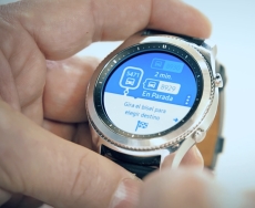 Conectados al autobús con el reloj inteligente