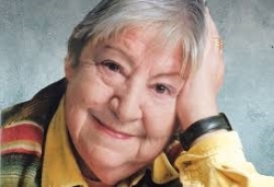 Madrid convoca el primer Premio de Poesía Infantil Gloria Fuertes