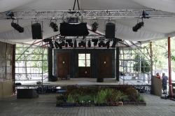 La Cuesta de Moyano se convierte en escenario para el teatro y la música del Siglo de Oro