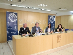 El Ayuntamiento llevará a cabo un plan para evitar la publicidad vejatoria en la ciudad