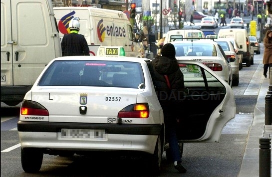 La Comunidad de Madrid reforzará durante la Navidad los controles en el sector del taxi