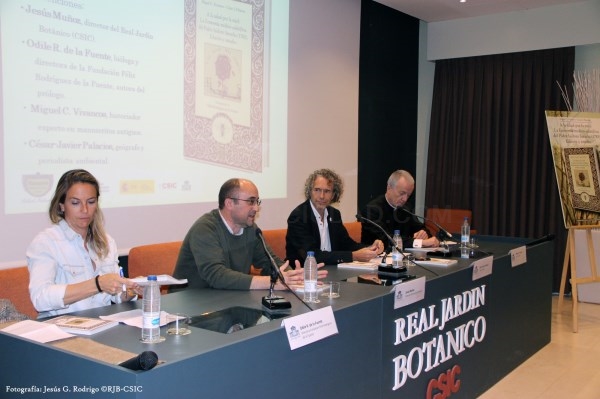 A la salud por la miel, un libro inédito escrito en el siglo XVIII, recomienda sus altas propiedades medicinales frente al consumo de azúcar