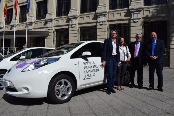 La EMVS presenta su nueva flota de vehículos ecológicos
