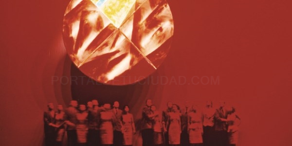 Primera retrospectiva del NSK colectivo de artistas eslovenos multidisciplinar y polifacético