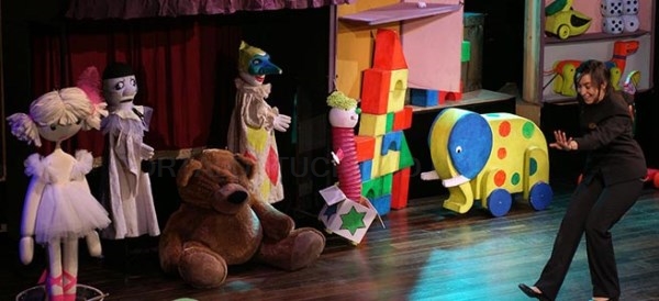 El desván del Teatro Real esconde juguetes, cuentos y mucha magia