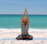 “TALLER DE YOGA EN SILENCIO”