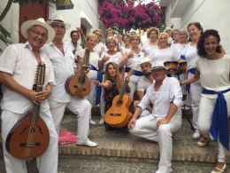 PASACALLES DEL GRUPO CANTARES  EN HONOR DE SANATA CECILIA, PATRONA DE LA MÚSICA
