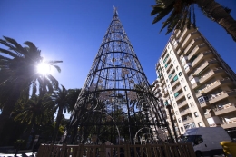 ENCENDIDO ALUMBRADO NAVIDEÑO POR LOS "GREMLINS"