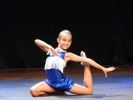 Espectáculo de la Escuela Municipal de Gimnasia Rítmica de Almuñécar