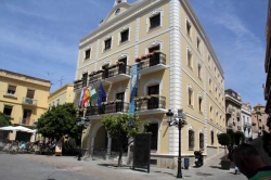 Almuñécar recibirá este viernes 5,7 millones de euros del Ministerio de Hacienda para pago a proveedores