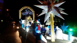 La cabalgata de la villa despiertó la magia de la noche de Reyes