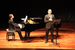 El tenor Moisés Marín García ofreció un gran concierto de ópera alemana en Almuñécar bajo el ciclo "Europa es Ópera"