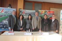 La Universidad de Granada colaborará en la formación de los profesionales de los sectores comerciales y empresarial de la Villa