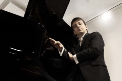 El pianista Raúl Canosa dará hoy un concierto en la Casa de la Cultura de Almuñécar
