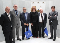 El Ayuntamiento participa el Foro de Transporte y Logística organizado por el Puerto de Motril en Granada