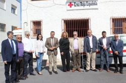 Flor Almón e Higinio Almagro destacan la encomiable la labor que realizan los voluntarios de Cruz Roja en el Puerto de Motril