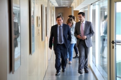 Diputación y Ayuntamiento de Granada sumarán esfuerzos para mejorar las conexiones aéreas de la provincia