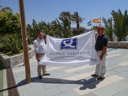 Almuñécar recibe este martes las banderas de la "Q de calidad para las playas más grandes del municipio.
