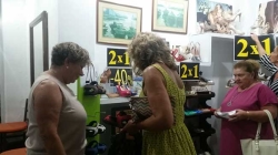 Almuñécar celebró con éxito de público la última shopping night del verano