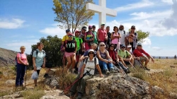 Una treintena de senderistas sexitanos participaron en la ruta entre Trevelez y Juviles que abrió la temporada.