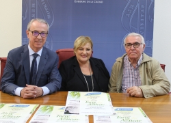 La Asociación de Comerciantes del Centro Comercial Abierto de Motril entrega los novenos premios Torre del Azúcar