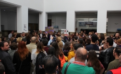 Motril se une al parón mundial que reclama igualdad entre mujeres y hombres y también exigen acabar con la violencia de género