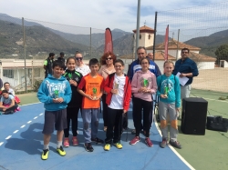 300 escolares de la Alpujarra y la costa participan en el programa de orientación en la naturaleza en Órgiva