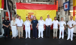 Motril recibe a una flota de la Armada compuesta por siete buques, entre ellos la Fragata Numancia