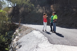 El Ayuntamiento culmina los trabajos de asfaltado del camino rural de Minasierra Alta