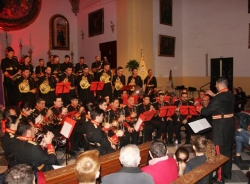 El I Concierto de Marchas Procesionales llenó de publico la iglesia parroquial de Almuñécar